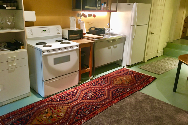 kitchen - beautiful furnished Cabbagetown apartment