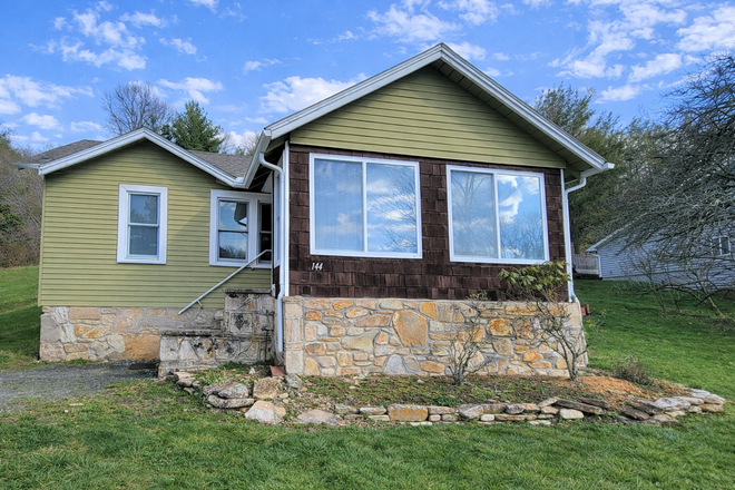 - Banner Elk Bungalo