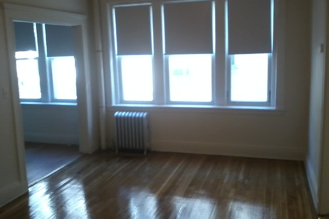 Hub Realty - Allston, nice 2 bedroom on handy location, Griggs T stop Green line