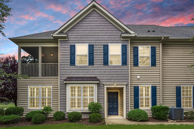 First Floor unit - side entry - Ease into Williamsburg living! Convenient, Close, with Peace & Quiet. Condo
