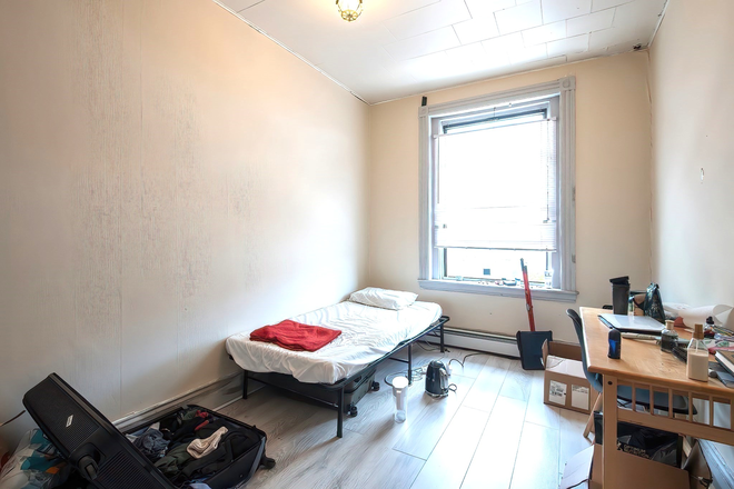 Room 1 - Room for Rent - Short-Term / Rooms Flexible NO FEE