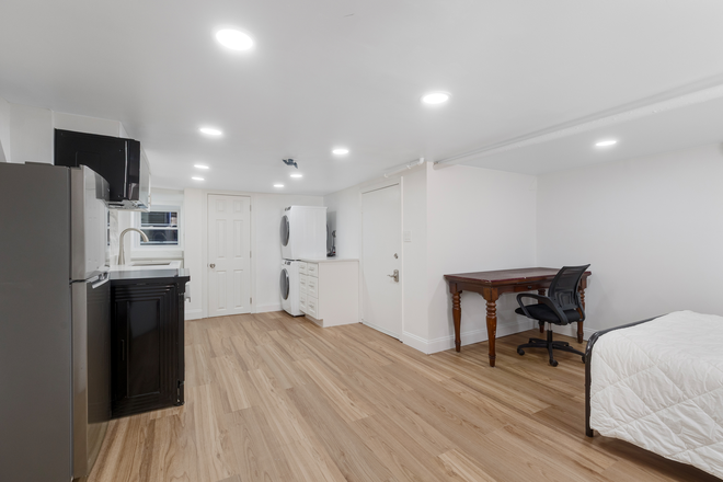 kitchen area - Renovated Studio directly behind State house, no fee, In unit laundry
