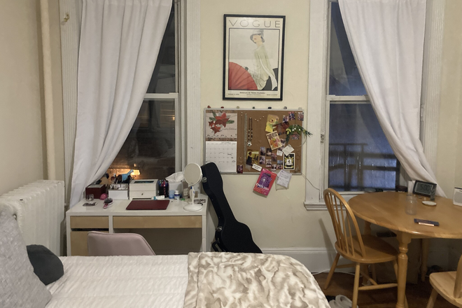 Bedroom - 2 Bed Available 9/1/26! *CONTACT NOAH 603-470-8181 Apartments