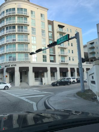 Downtown Dadeland - Move in Ready Fully Furnished beautiful 1/1 Downtown Dadeland Condo