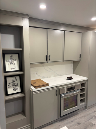 Kitchen - 3 bedrooms with laundry in Annex House