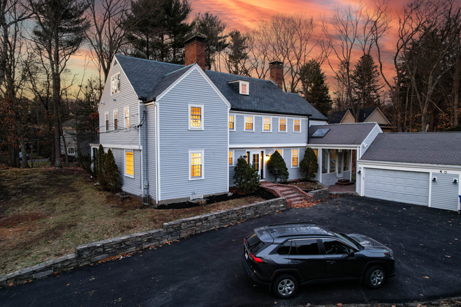 1 - AVAIL NOW〡8bed 5.5BA〡1ACRE - Pool, Yard, Garage〡Pets Allowed〡5600sqft+ House