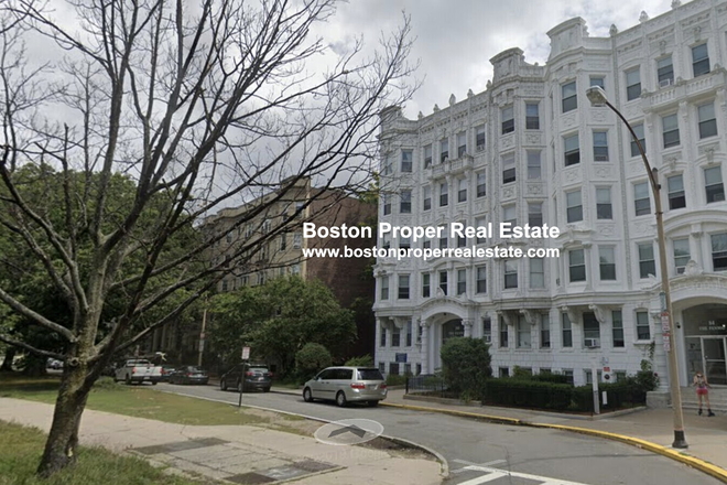 A - SUPER LARGE, PRIVATE ENTRANCE, NO BROKER FEE Apartments