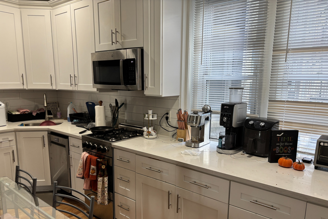 Kitchen - 3 Bed Available 1/1/26! CONTACT NOAH 603-470-8181