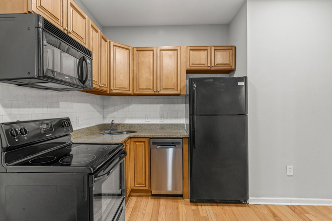 Kitchen - 1607 WIllington Unit 1B Townhome