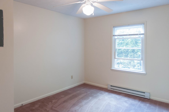 Available Bedroom - Empty - Green Mountain Apts - Looking for Replacement Roommate for July 2026