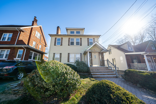 FRONT - Spacious 5-Bedroom Duplex Near Seton Hall & NYC Transit Duplex