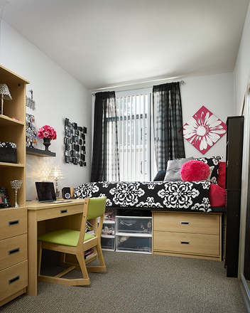 Bedroom - Single Sublet at the Metropolitan