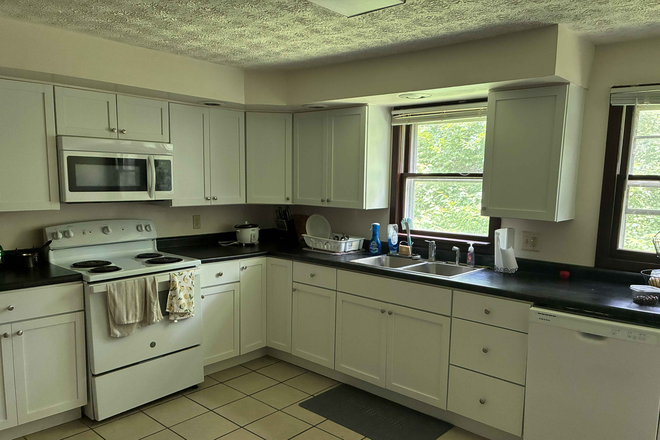 Kitchen - House north of campus