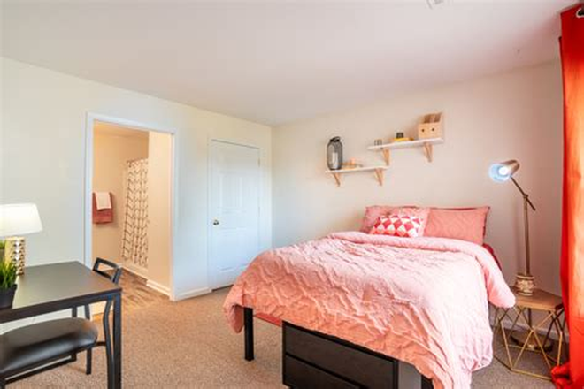 Bedroom - Latitude 49