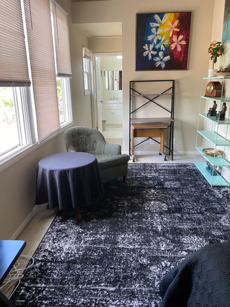 Bedroom - Plenty of space! - Chapman Students or UCI Med Students & Residents, rotating away med students, traveling med House