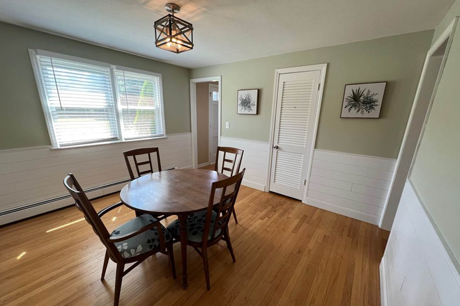 Dining Room - 4 BR House in Manchester