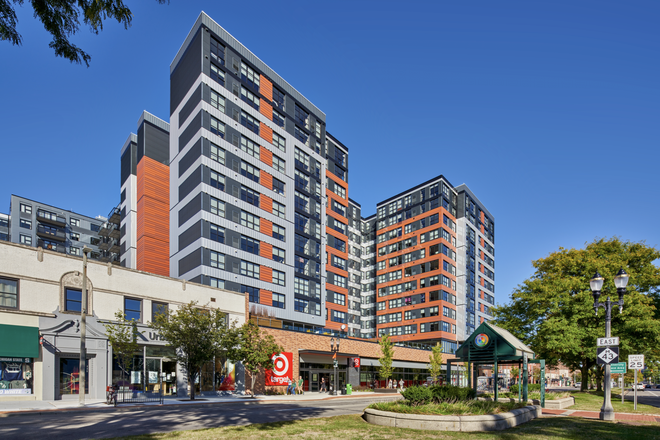 Building/Location - Landmark on Grand River Apartments