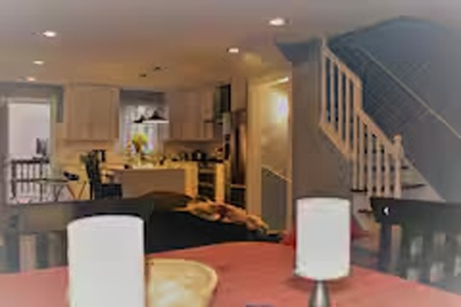 Common area 1 - Rogers Park Refuge Townhome