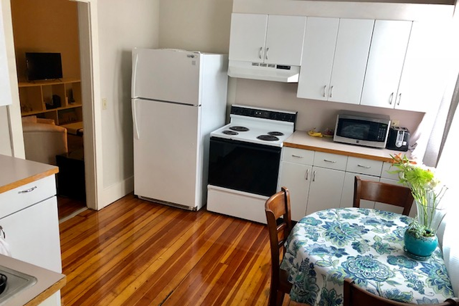 Eat in Kitchen - Available July 1 2026