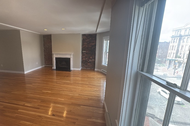 A - 2 bed w/deck Apartments
