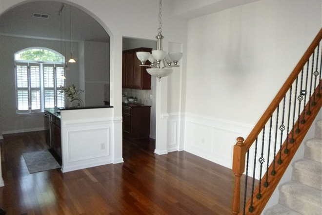 dinning room - Southpoint Terrace Townhomes, near RTP, Duke and UNC