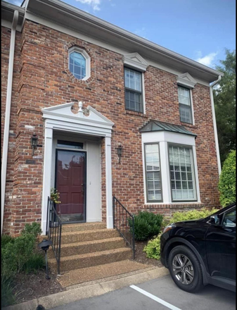 ex - 2b2.5b Townhome - 1 female roommate needed