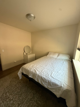 Bedroom option 2 - Private Room House