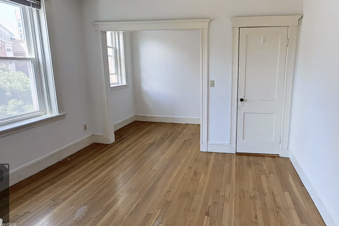 Side view - Fenway studio lease takeover 9/1 move-in Apartments