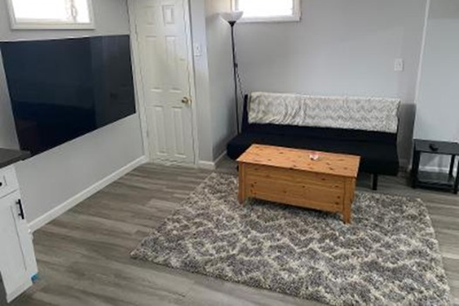 Sitting area - Furnished Studio close to campus