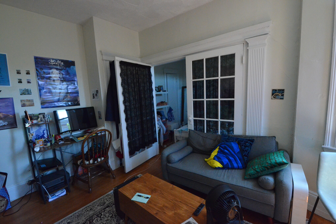 Studio - Large Studio Available 9/1/26! *CONTACT NOAH 603-470-8181 Apartments