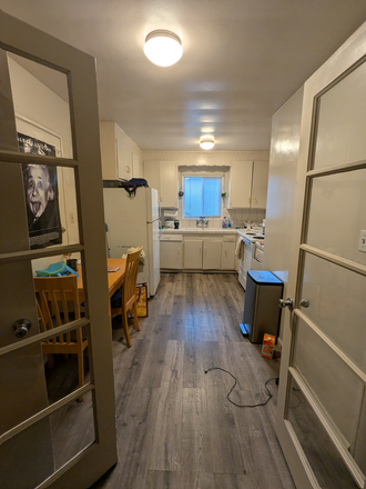 Kitchen - College Ave 1-Bed Apartment – Quiet and Spacious Spot Near Campus, Shared with Current Tenant