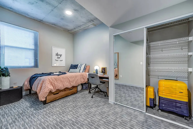 Bedroom - Rise on Chauncey Apartments