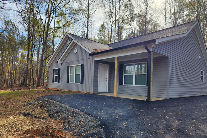 front of house and covered front porch - 3/2 Split Plan in Dahlonega, Lumpkin Co