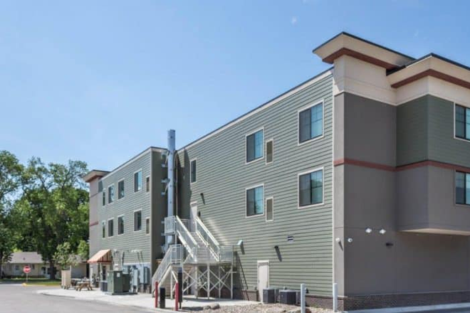 Exterior - 6th Street Centre Apartments - Unit 207