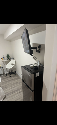 TV/ study desk - Quiet Furnished Basement Suite - Steps from UTM, All-Inclusive