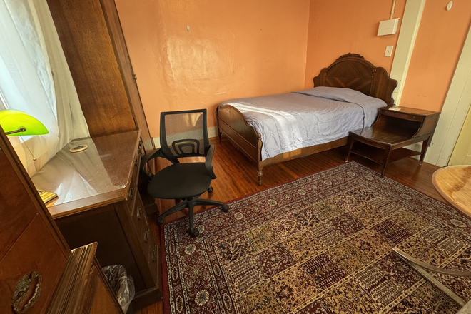 Fully Furnished Room - Private single-occupancy room fully furnished with All Utilities included near UC Berkeley and BART