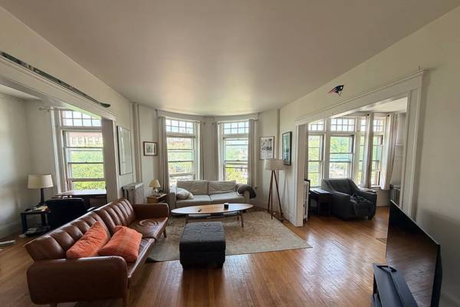 Living Room - Beautiful Large 3 BD. Beacon St Apt, C & D Lines, NO Fee, avl Sep 1st