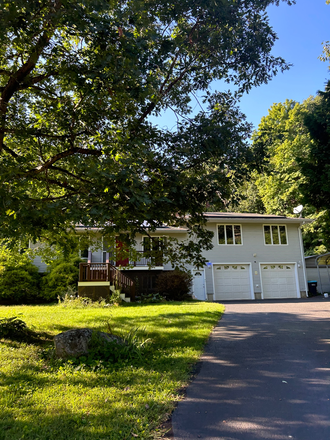 Street view - Spacious House with Pool & Yard – 1 Room Available All Utilities Included with private bathroom