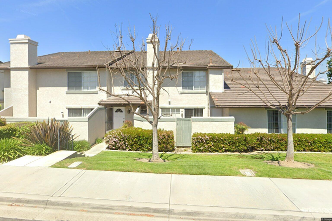 Outside Street View - Columbia Court Condo, Shared Master, close to campus, Just for $850!