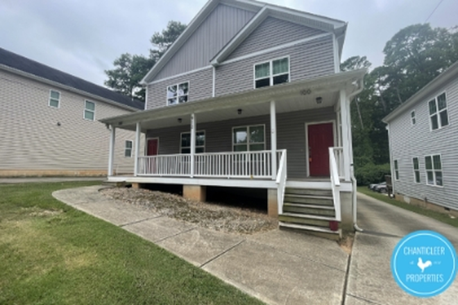 Outside Front View - 912 Chaney Rd. #100