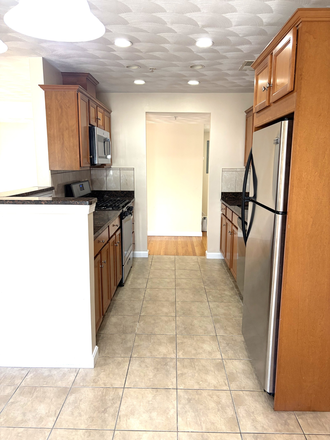Kitchen - Stadium Condominiums