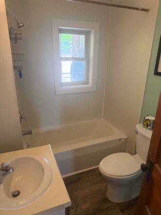 Bathroom - Centrally located 3 bed - includes, water, trash Apartments