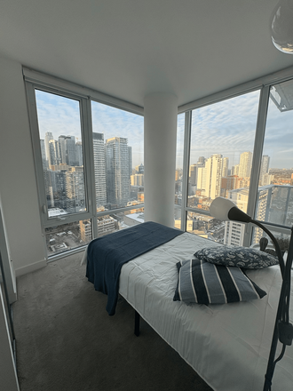 Standard Bedroom - Private Flex Room for Rent - 501 Yonge St