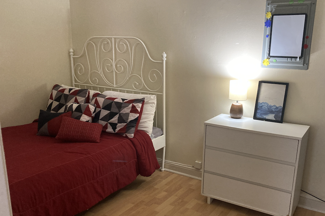 Bedroom - harwood
