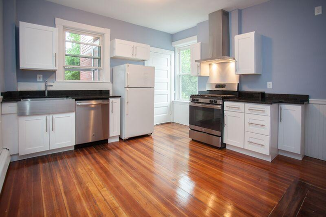 1 - Sept 2026, Cozy 3 bed, Easy MBTA, Pet Friendly, No Fee!