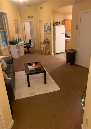 Living Room - Awesome 2 bedroom very close to campus