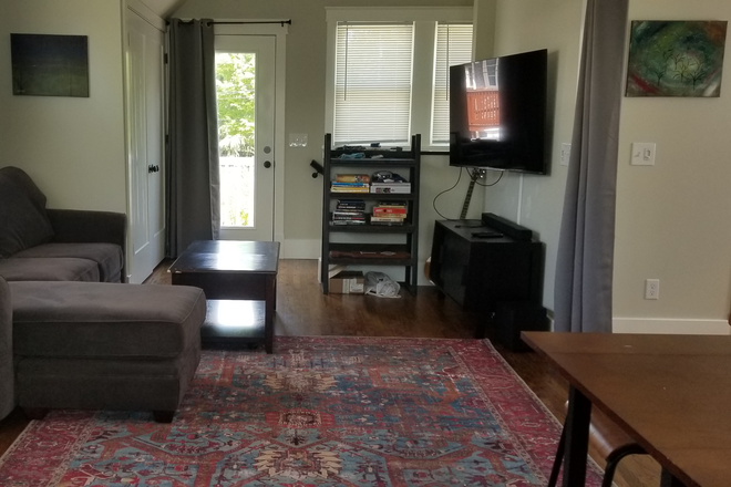 Living Room - 1 Bedroom Apartment in the Heart of East Nashville
