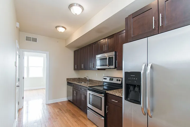 Kitchen - Housing Near Temple - $500 Per Room! Flat Utility Fee!