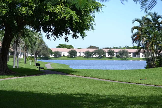 View - FAU Windwood End Unit 2b2b Condo for Rent, Walking to FAU, 24/7 Man-Gated, Mins to Beach