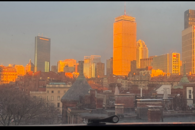 Sunset from bedroom - 2mo FREE RENT! 1bd on Kenmore Sq Apartments